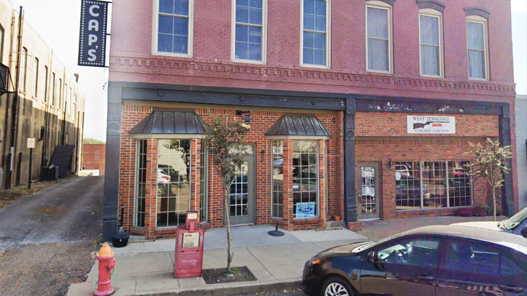 Exact, photographed by a Google contributor