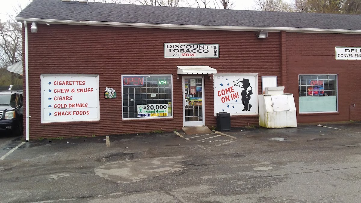 Discount Tobacco & More, photographed by a Google contributor