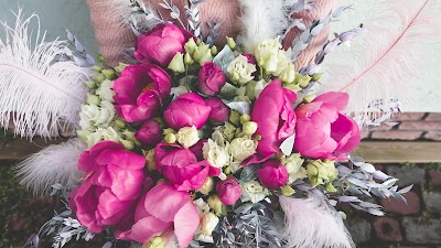Treasure Chest Flowers & Gifts, photographed by a Google contributor