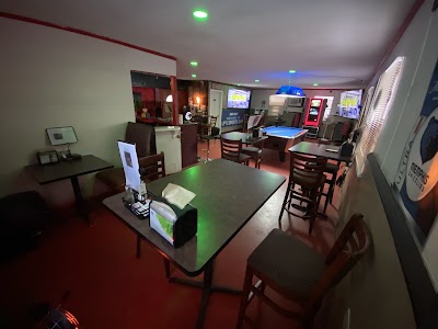 LP's Neighborhood Sports Bar & Grill, photographed by a Google contributor