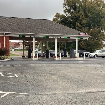 Simmons Bank, photographed by a Google contributor