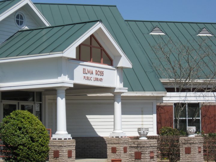 Elma Ross Public Library, photographed by a Google contributor