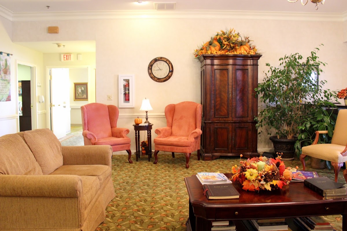 Sugar Creek Senior Living, photographed by a Google contributor
